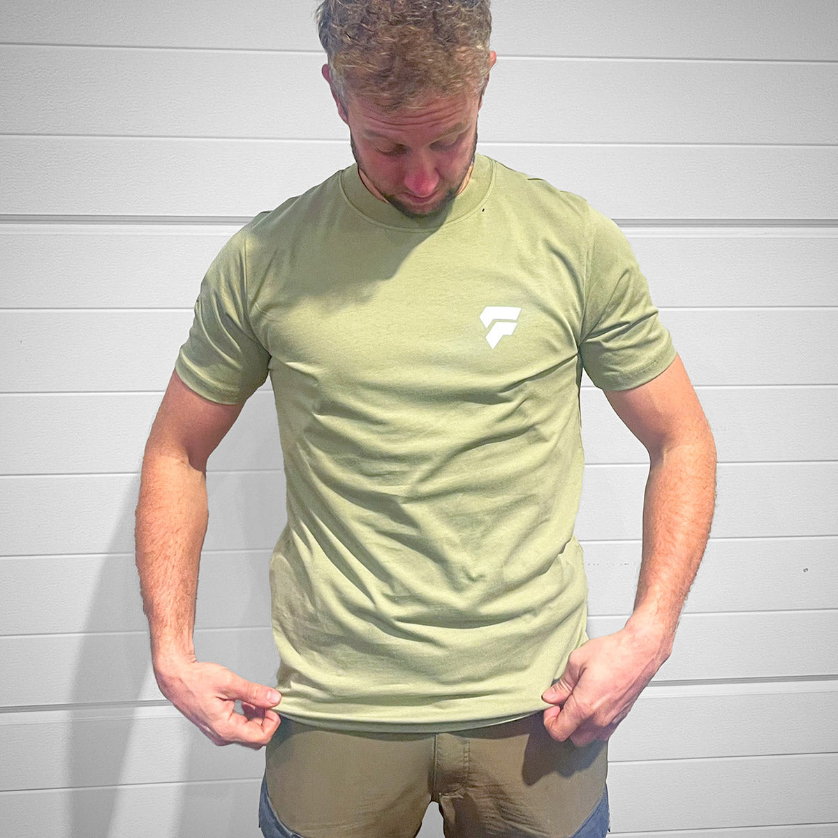 FED Unisex T-Shirt in Light Green